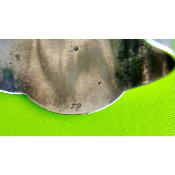 Vintage Renaissance Revival Engraved Silver Cuff Bracelet with Portrait - Picture 5 of 6